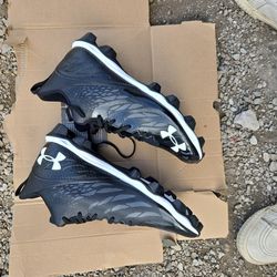 Under Armor Size 13 Cleats