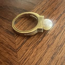 Vintage Solid Sterling & Genuine Pearl Ring 