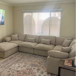 BRAND NEW! 6 Piece Oatmeal Modular Sectional Couch (FREE DELIVERY 🚚)