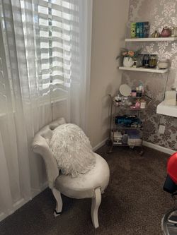 Makeup 💄 Salon Chair And Threading Chair 