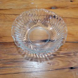 Vintage Glass Bowl - Scalloped Swirl Edge, Clear Glass Serving Candy Dish - 7.5"
