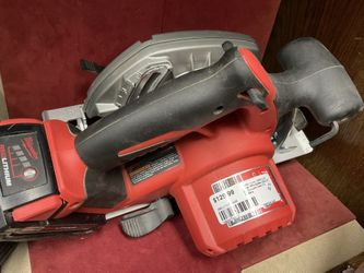 Milwaukee Circular Saw 