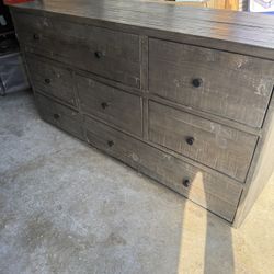 Dresser Good Condition 