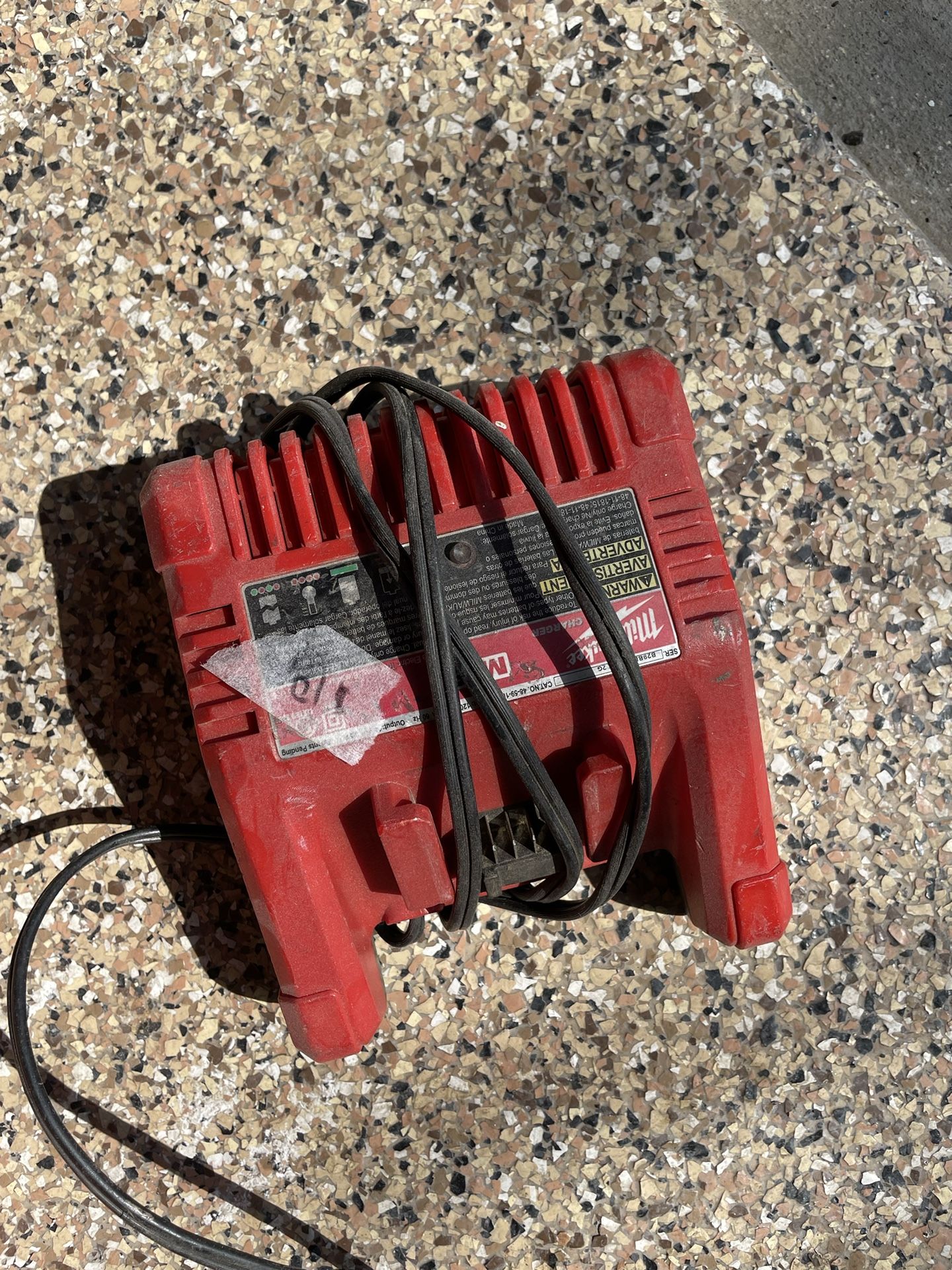 Milwaukee Battery Charger
