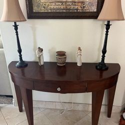 Console Solid Wood Exelent Condition Like New 