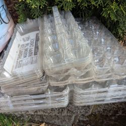 Egg Cartons & Feed Bags, Used
