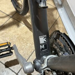 Giant M3 Mountain Bike 