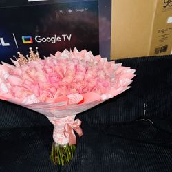 100 Pink Roses