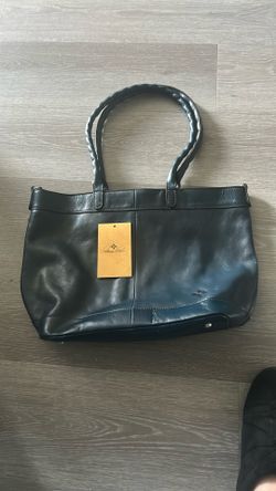 Brand New Women’s Patrica Nash Purse 