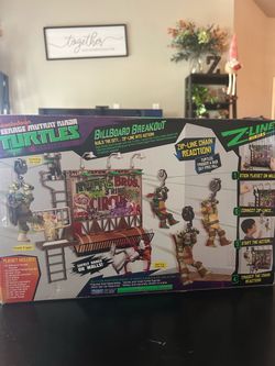 Brand NEW Nickelodeon Teenage Mutant Ninja Turtles Z-Line Billboard Breakout Wall Playset