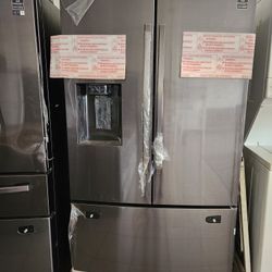 Un Refrijerador Cuatro Puertas SAMSUNG Dias De Garantia Se Yeva Adomisilio
