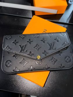 LV Poschette Felicie Cross Body Bag