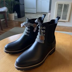 Bernardo Black Rain Boots, Size 8