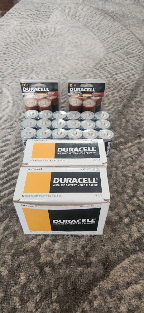 47 D Batteries ( New )