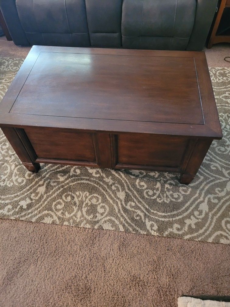 Chest Coffee Table And End Table