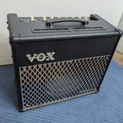 VOX VT30 HYBRID MODELING COMBO AMPLIFIER, AMP