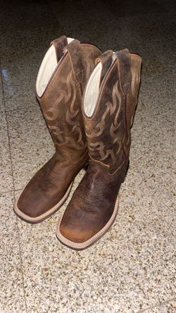 Youth boys size 5, Cody James Western Cowboy boots size 5