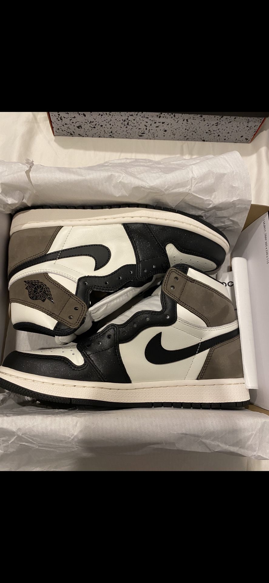 Jordan 1 High-Dark Mocha- Brand New-Size 8