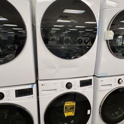 LG Front Load Washer/Dryer Set (ThinQ, Steam Wash, High Efficiency, White) | ($0 Down) | No Credit Needed
