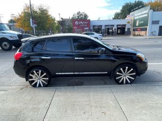 2012 Nissan Rouge Special Edition