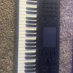 Akia Professional MPC 61 key keyboard