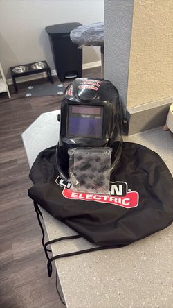Lincoln AutoDark 1840 Viking Welding hood