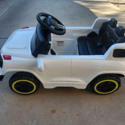 Joymor 12V Kids Car