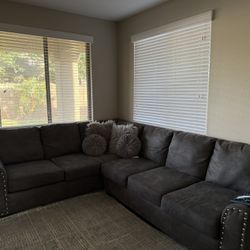 Sectional Couch 
