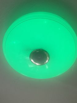 Led/Bluetooth Light And Speaker