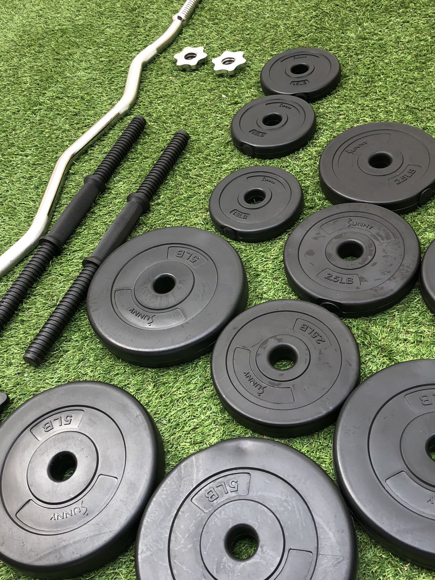 Gym Equipment Dumbell Weights And Curl Bar