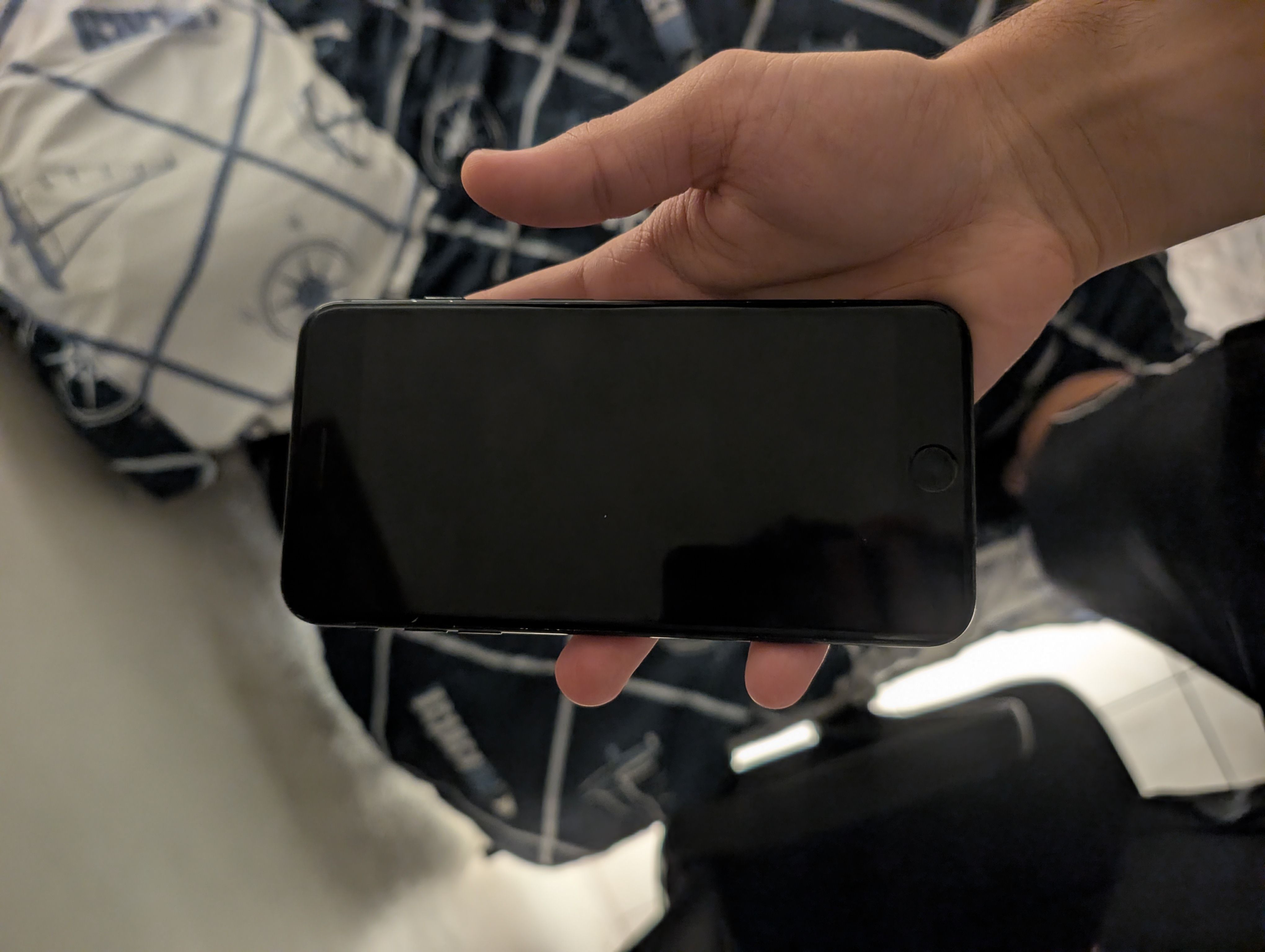 Ipod 6 Loop iphone 7 plus boot loops for Sale in Hialeah, FL - OfferUp