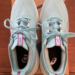 ASICS Gel  Nimbus 26 Sky Blue Size 8.5
