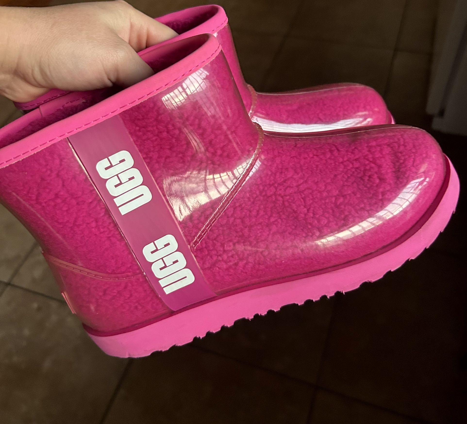UGG Classic Clear Mini Women's Waterproof Boots size 6
