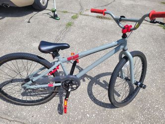 Like New Tony Hawk Aftermath BMX Bike Bicycle with 24" Tires ML Frame - $80 FIRM