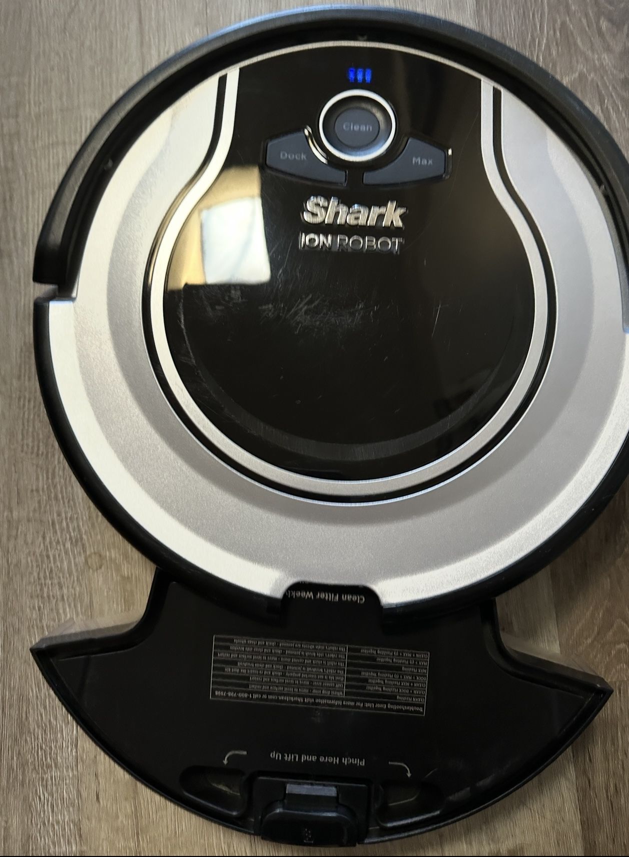 Shark Ion Robot Vacuum With Remote