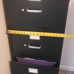 Legal 4 Drawer Metal Filing Cabinet 