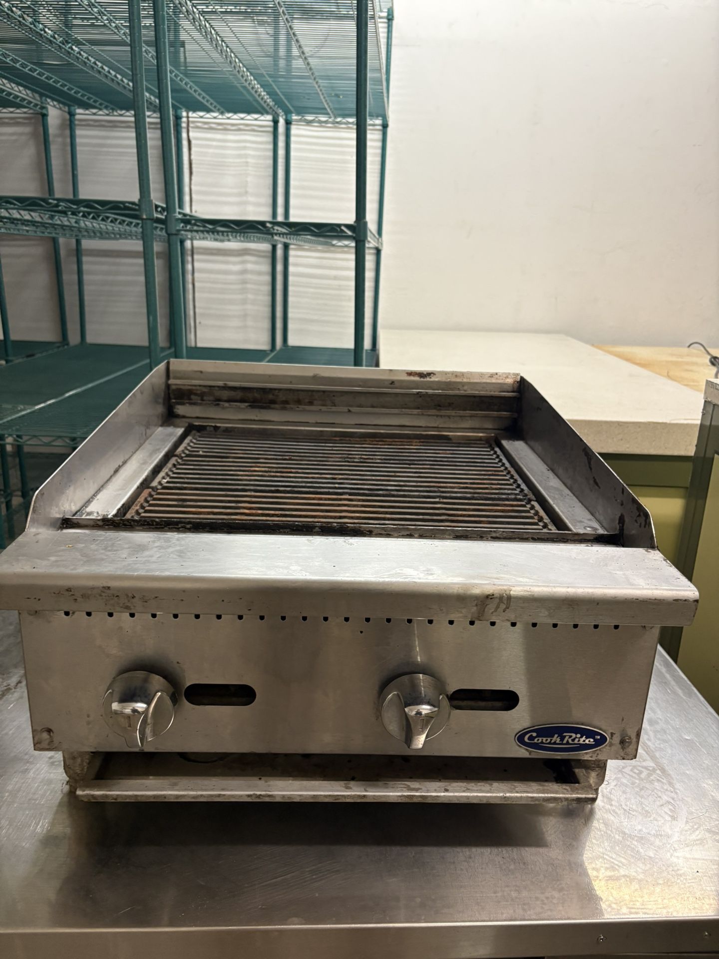 CookRite Countertop Radiant Gas Charbroiler - 24"
