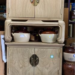 Set of 2 nightstands