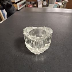 Vintage Avon Beautiful Heart Shaped Glass Tealight Or Votive Candle Holder 3.5" X 3.5" X 2"H
