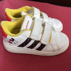 adidas Unisex-Child Superstar Sneaker
