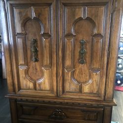 Oak Antique  Chest 