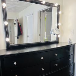 6 Drawer Dresser And Mirror 
