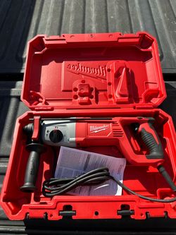 Milwaukee 1” SDS Plus Rotary Hammer Kit