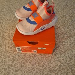 New Toddler Nike Shoes Size 8 