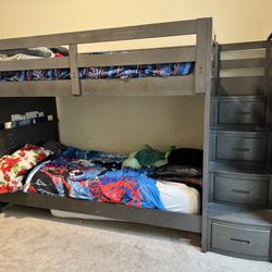 Bunk Bed w/ Mattresses 