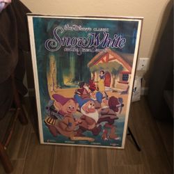 2 Disney Snow White Animated Movie Pictures