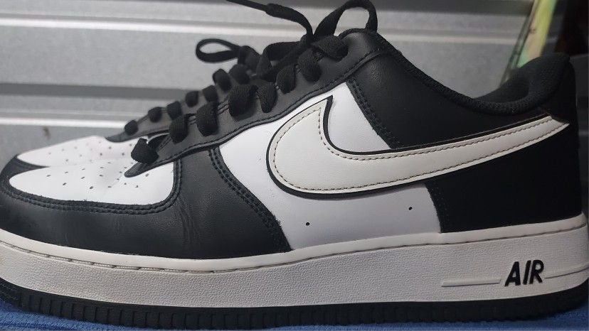 Nike AIR FORCE 1 '07 BLACK / WHITE PANDA