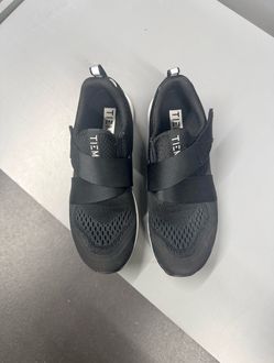 Women's Black Slip-On Knit Spin shoes with Cross Strap by TIEM