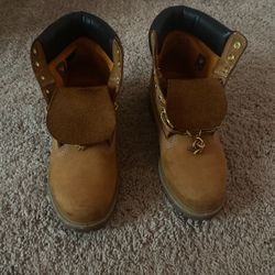 Timberlands (size 9)