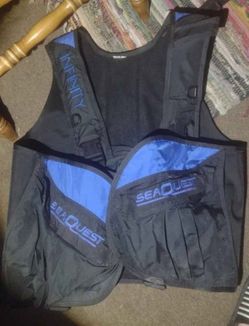Seaquest Spectrum 3 ADV Scuba Vest $75 obo